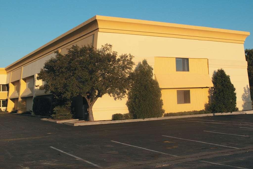 Days Inn By Wyndham Pleasant Prairie Kenosha Ngoại thất bức ảnh