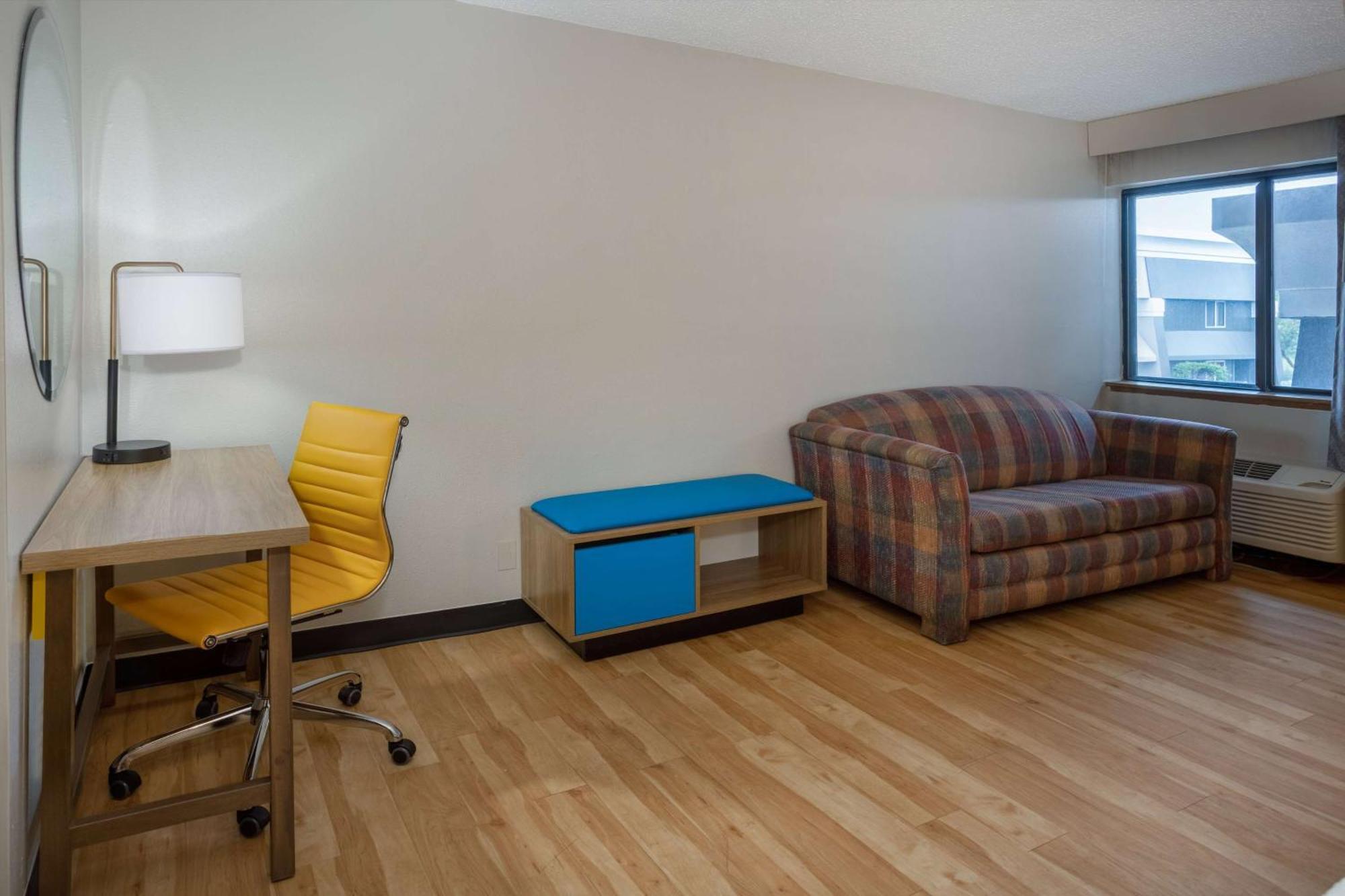 Days Inn By Wyndham Pleasant Prairie Kenosha Ngoại thất bức ảnh